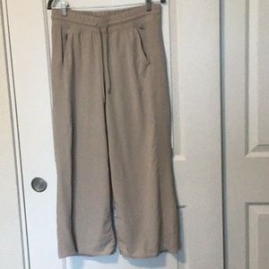 Atheleta crop pants 10